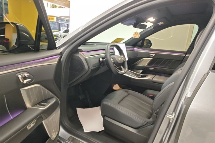 Used ONVO Luxeed L90 2025 Model—Max Six-Seater Version Driver Seat