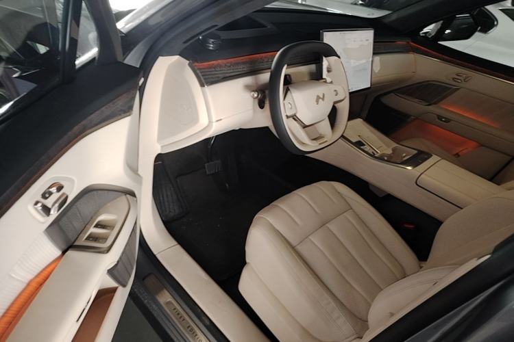 Used ONVO Luxeed L90 2025 Model—Max Six-Seater Version Driver Seat