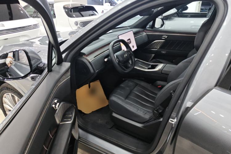 Used ONVO Luxeed L90 2025 Model—Ultra Six-Seater Version Driver Seat