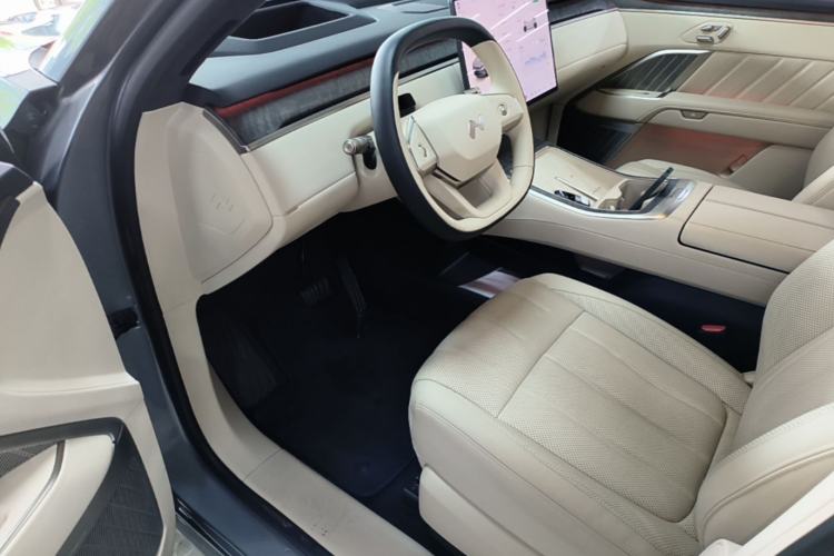 Used ONVO Luxeed L90 2025 Model—Max Six-Seater Version Driver Seat