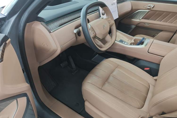 Used ONVO Luxeed L90 2025 Model Ultra Six-Seater 60-degree Battery Edition Driver Seat