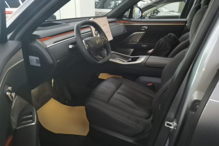 Used ONVO Luxeed L90 2025 Model Max Six-Seater 60-degree Battery Edition Driver Seat