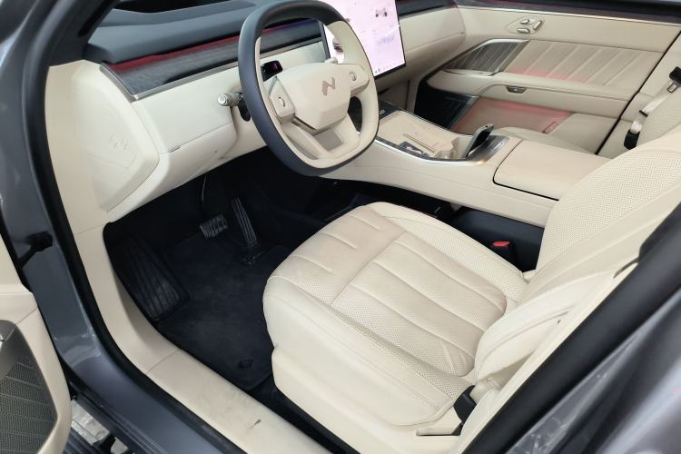 Used ONVO Luxeed L90 2025 Model—Max Six-Seater Version Driver Seat