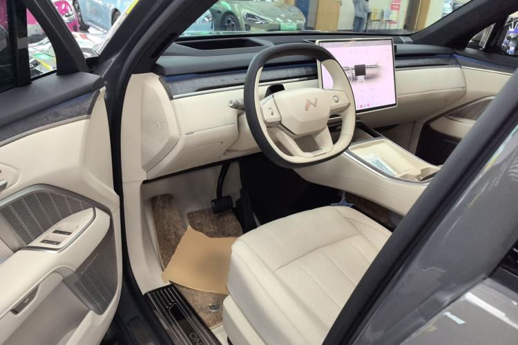 Used ONVO Luxeed L90 2025 Model—Max Six-Seater Version Driver Seat