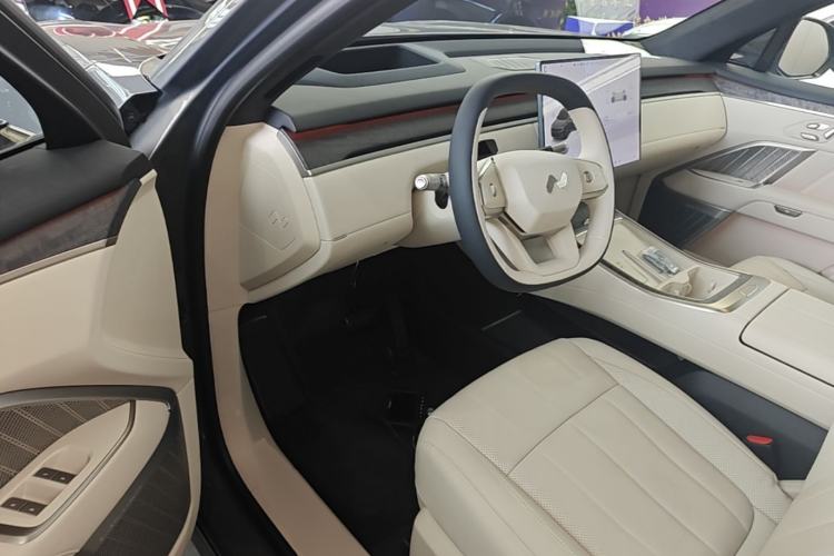 Used ONVO Luxeed L90 2025 Model—Ultra Seven-Seater Version Driver Seat