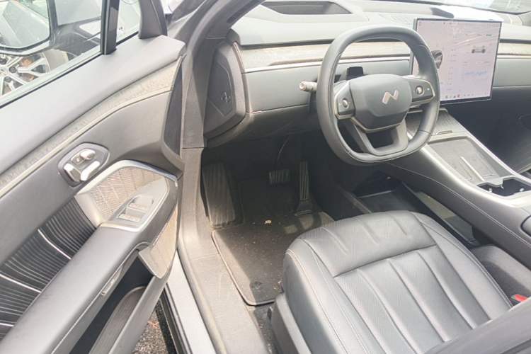 Used ONVO Luxeed L90 2025 Model—Max Six-Seater Version Driver Seat
