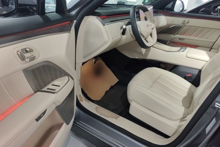 Used ONVO Luxeed L90 2025 Model—Ultra Six-Seater Version Driver Seat