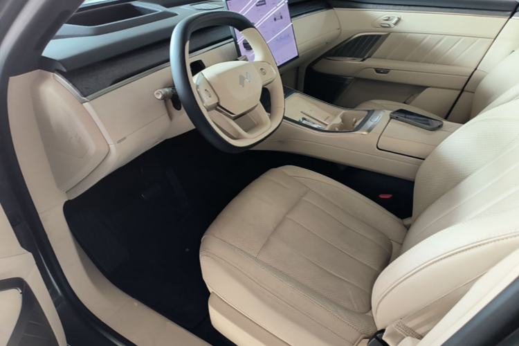 Used ONVO Luxeed L90 2025 Model—Ultra Six-Seater Version Driver Seat