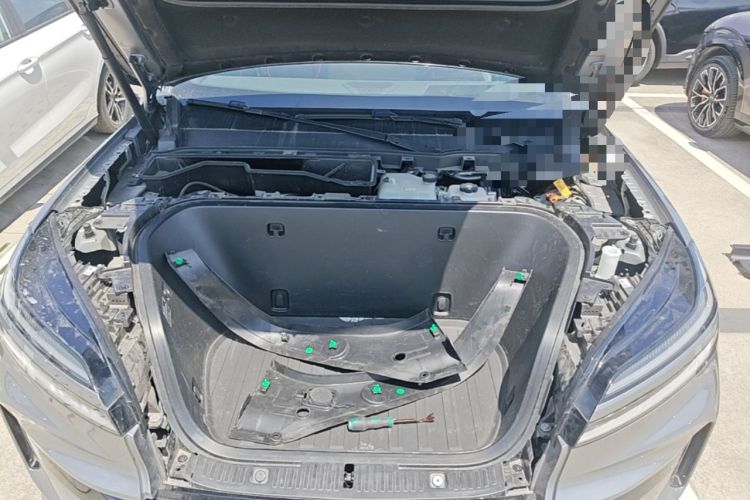 Used ONVO Luxeed L90 2025 Model—Max Six-Seater Version Engine Bay