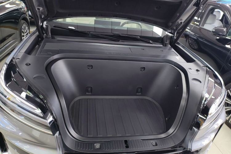 Used ONVO Luxeed L90 2025 Model Ultra Six-Seater 60-degree Battery Edition Engine Bay