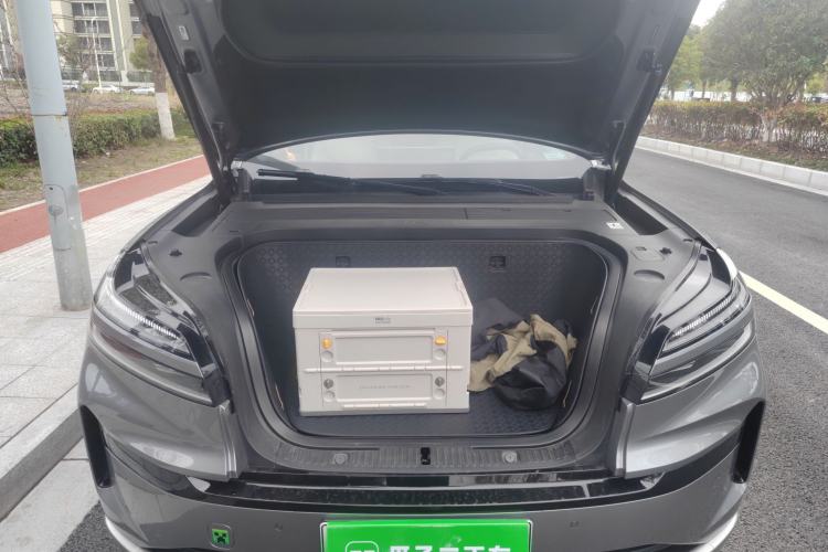 Used ONVO Luxeed L90 2025 Model—Ultra Six-Seater Version Engine Bay