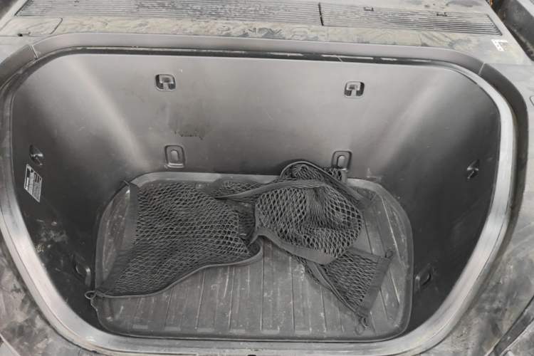 Used ONVO Luxeed L90 2025 Model—Max Six-Seater Version Engine Bay