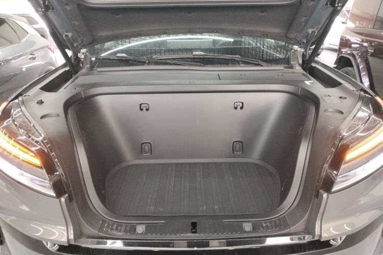 Used ONVO Luxeed L90 2025 Model—Max Six-Seater Version Engine Bay