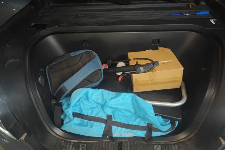 Used ONVO Luxeed L90 2025 Model—Max Six-Seater Version Engine Bay