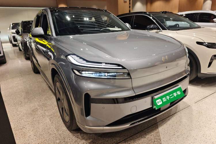 Used ONVO Luxeed L90 2025 Model—Max Six-Seater Version Exterior 1