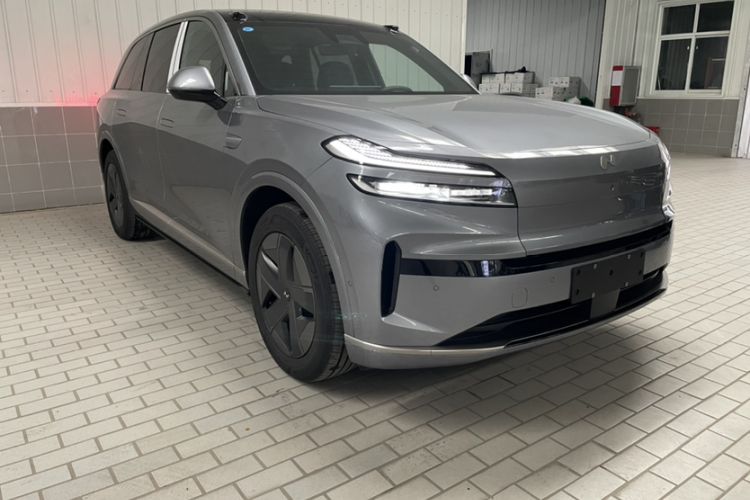 Used ONVO Luxeed L90 2025 Model—Max Six-Seater Version Exterior 2