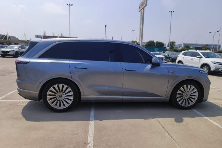 Used ONVO Luxeed L90 2025 Model—Max Six-Seater Version Exterior 3