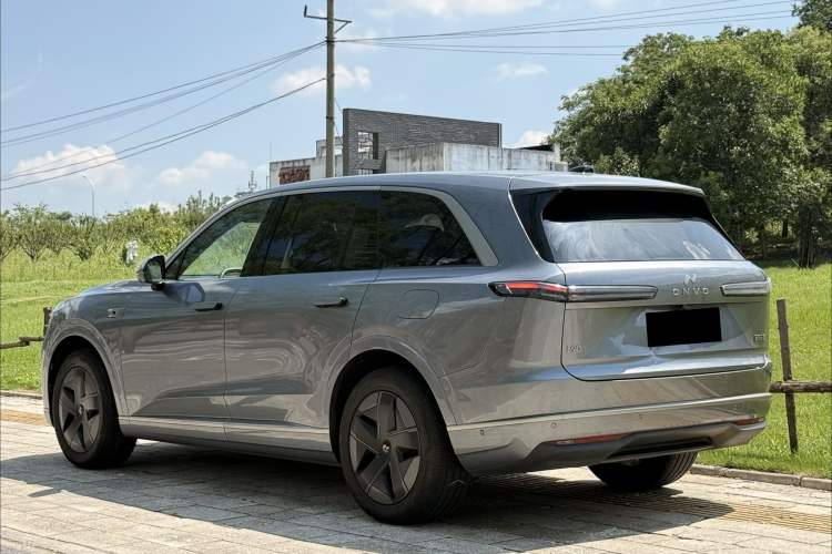 Used ONVO Luxeed L90 2025 Model Max Six-Seater 60-degree Battery Edition Exterior 3