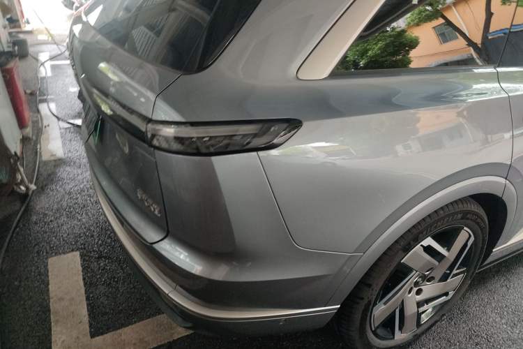 Used ONVO Luxeed L90 2025 Model—Max Six-Seater Version Exterior 3