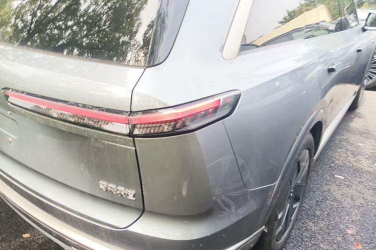 Used ONVO Luxeed L90 2025 Model—Max Six-Seater Version Exterior 3