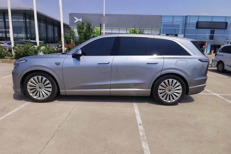 Used ONVO Luxeed L90 2025 Model—Max Six-Seater Version Exterior 4