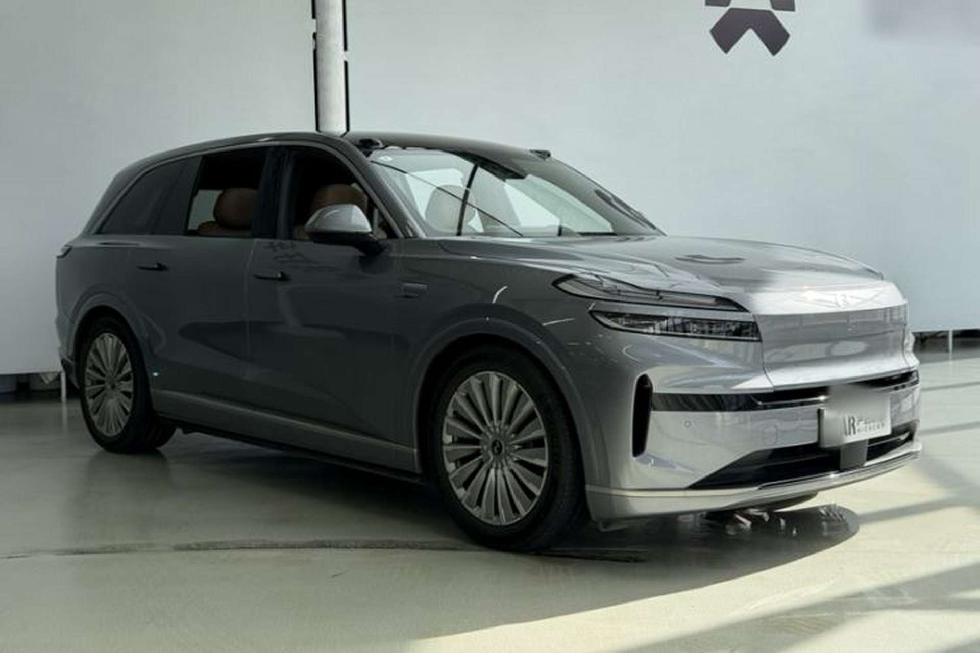 Used ONVO Luxeed L90 2025 Model—Ultra Six-Seater Version Exterior 4