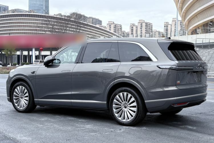 Used ONVO Luxeed L90 2025 Model—Ultra Six-Seater Version Exterior 4