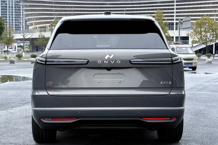 Used ONVO Luxeed L90 2025 Model—Ultra Six-Seater Version Exterior 5