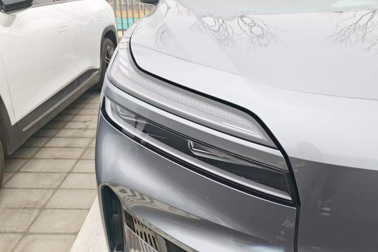 Used ONVO Luxeed L90 2025 Model—Max Six-Seater Version Exterior 6