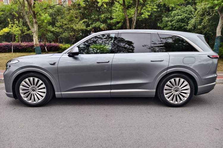 Used ONVO Luxeed L90 2025 Model—Max Six-Seater Version Exterior 6