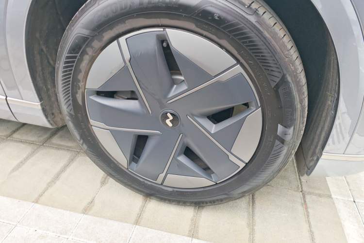 Used ONVO Luxeed L90 2025 Model—Max Six-Seater Version Exterior 7