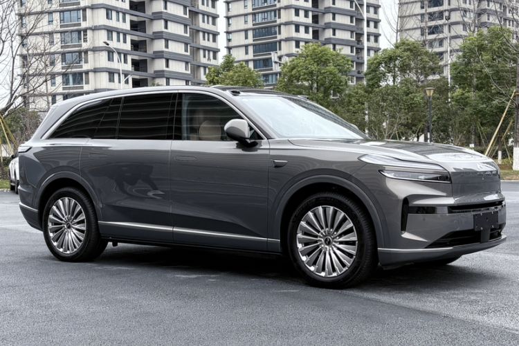 Used ONVO Luxeed L90 2025 Model—Ultra Six-Seater Version Exterior 7