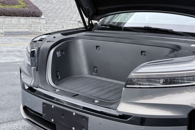 Used ONVO Luxeed L90 2025 Model—Ultra Six-Seater Version Exterior 8