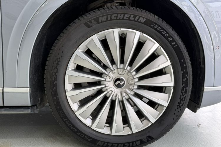 Used ONVO Luxeed L90 2025 Model—Ultra Six-Seater Version Exterior 8