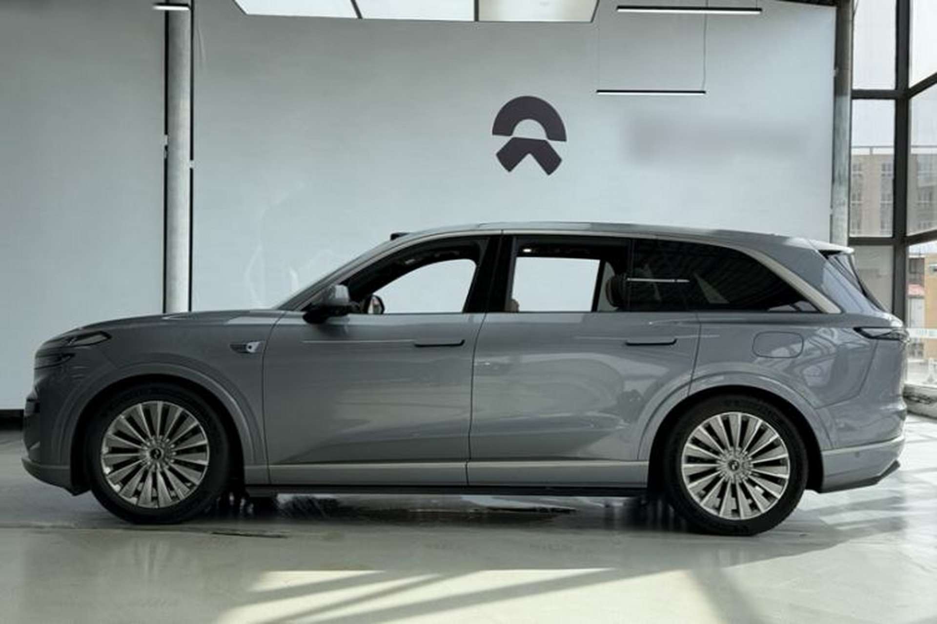 Used ONVO Luxeed L90 2025 Model—Ultra Six-Seater Version Exterior 9