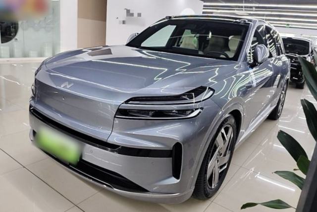 Used ONVO Luxeed L90 2025 Model—Ultra Six-Seater Version
