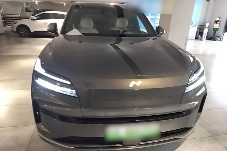 Used ONVO Luxeed L90 2025 Model—Max Six-Seater Version Front