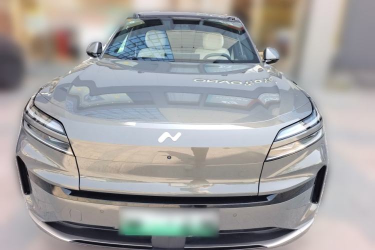 Used ONVO Luxeed L90 2025 Model—Ultra Six-Seater Version Front