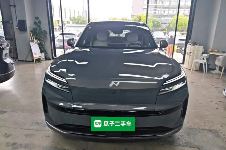 Used ONVO Luxeed L90 2025 Model—Ultra Six-Seater Version Front