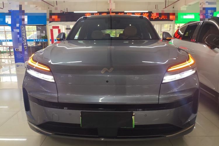 Used ONVO Luxeed L90 2025 Model—Max Six-Seater Version Front