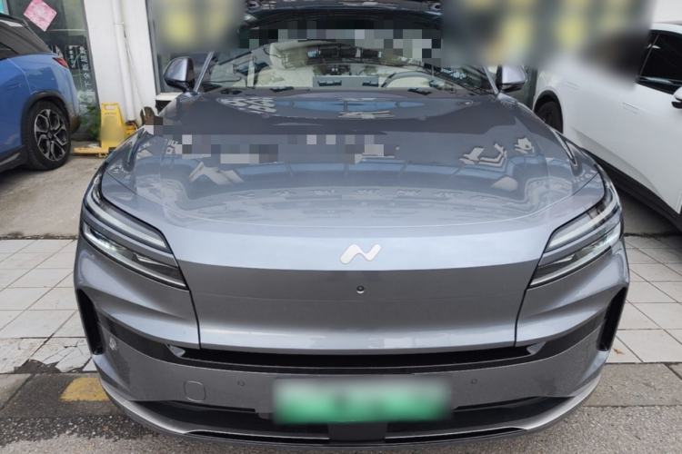 Used ONVO Luxeed L90 2025 Model—Max Six-Seater Version Front