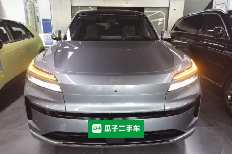 Used ONVO Luxeed L90 2025 Model Max Six-Seater 60-degree Battery Edition Front