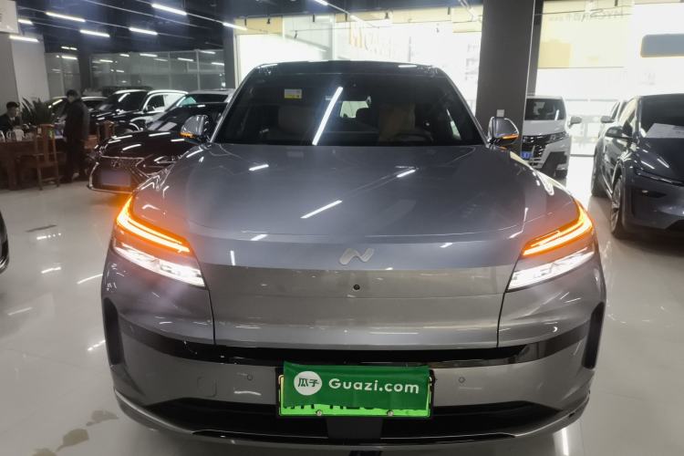 Used ONVO Luxeed L90 2025 Model—Max Six-Seater Version Front
