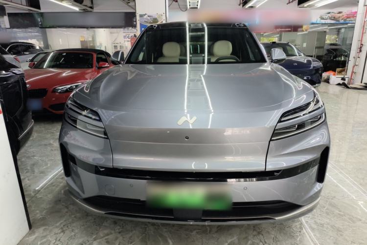 Used ONVO Luxeed L90 2025 Model—Max Six-Seater Version Front