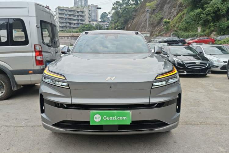 Used ONVO Luxeed L90 2025 Model—Max Six-Seater Version Front
