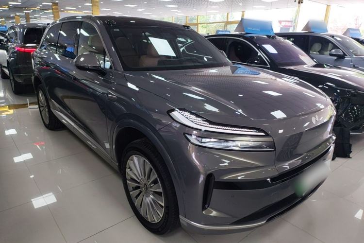 Used ONVO Luxeed L90 2025 Model Max Six-Seater 60-degree Battery Edition Front Right 45 Deg