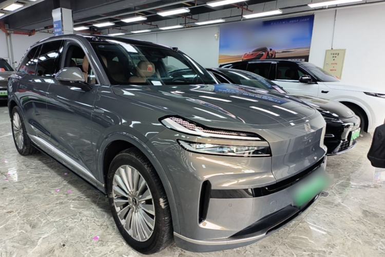 Used ONVO Luxeed L90 2025 Model—Ultra Six-Seater Version Front Right 45 Deg