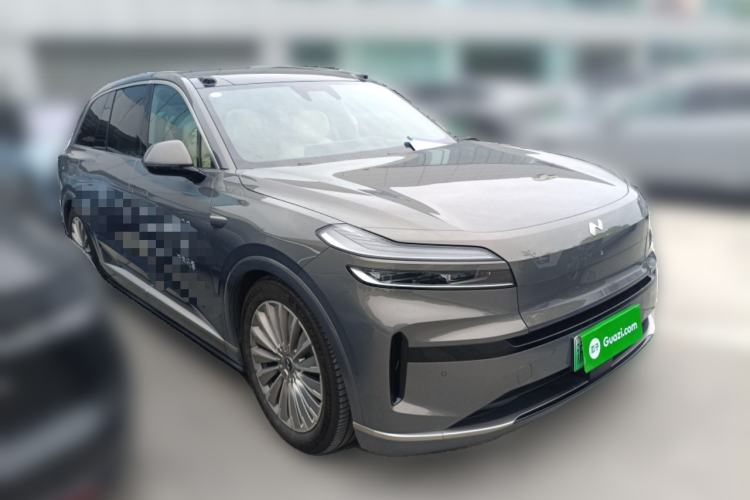 Used ONVO Luxeed L90 2025 Model—Ultra Six-Seater Version Front Right 45 Deg