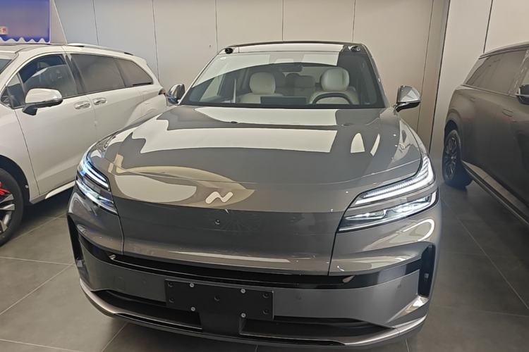 Used ONVO Luxeed L90 2025 Model—Ultra Seven-Seater Version Front
