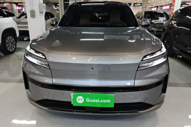 Used ONVO Luxeed L90 2025 Model Max Six-Seater 60-degree Battery Edition Front